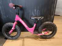 Rowerek biegowy Trek Kickster 12 cali różowy