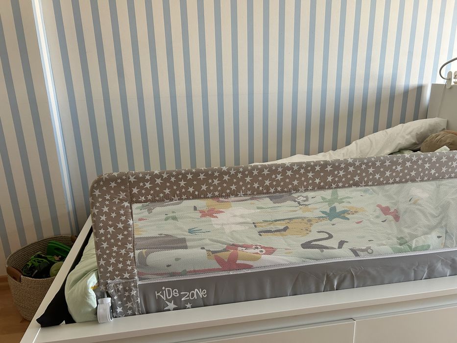 Barreira de protecao cama de criança