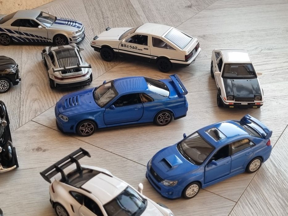 Іграшкові модельки авто (1:32 - 1:42). BMW, Volvo, Mercedes, Audi тощо
