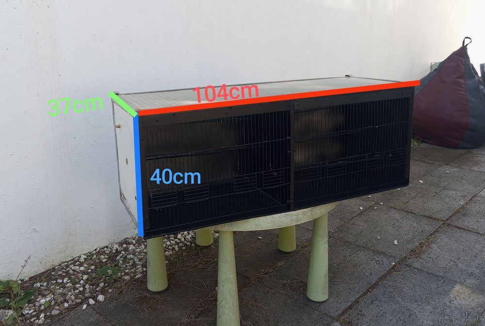 Gaiola artesanal para pássaros