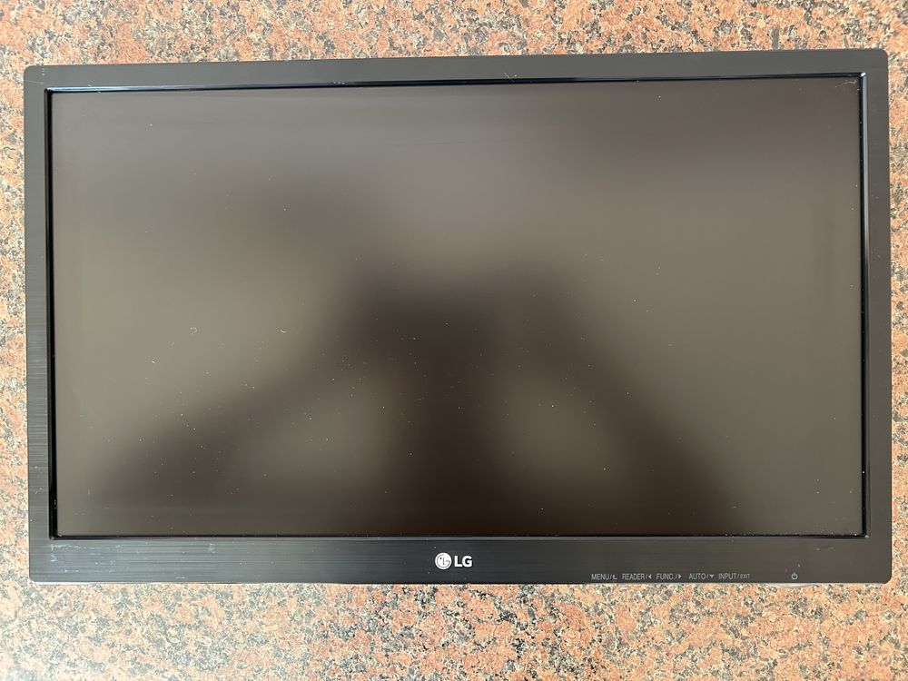 Монітор LG 20M38A
