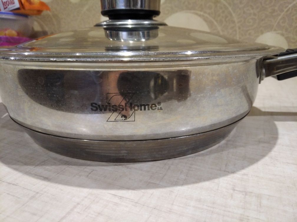 Продам сковорідку- сотейник