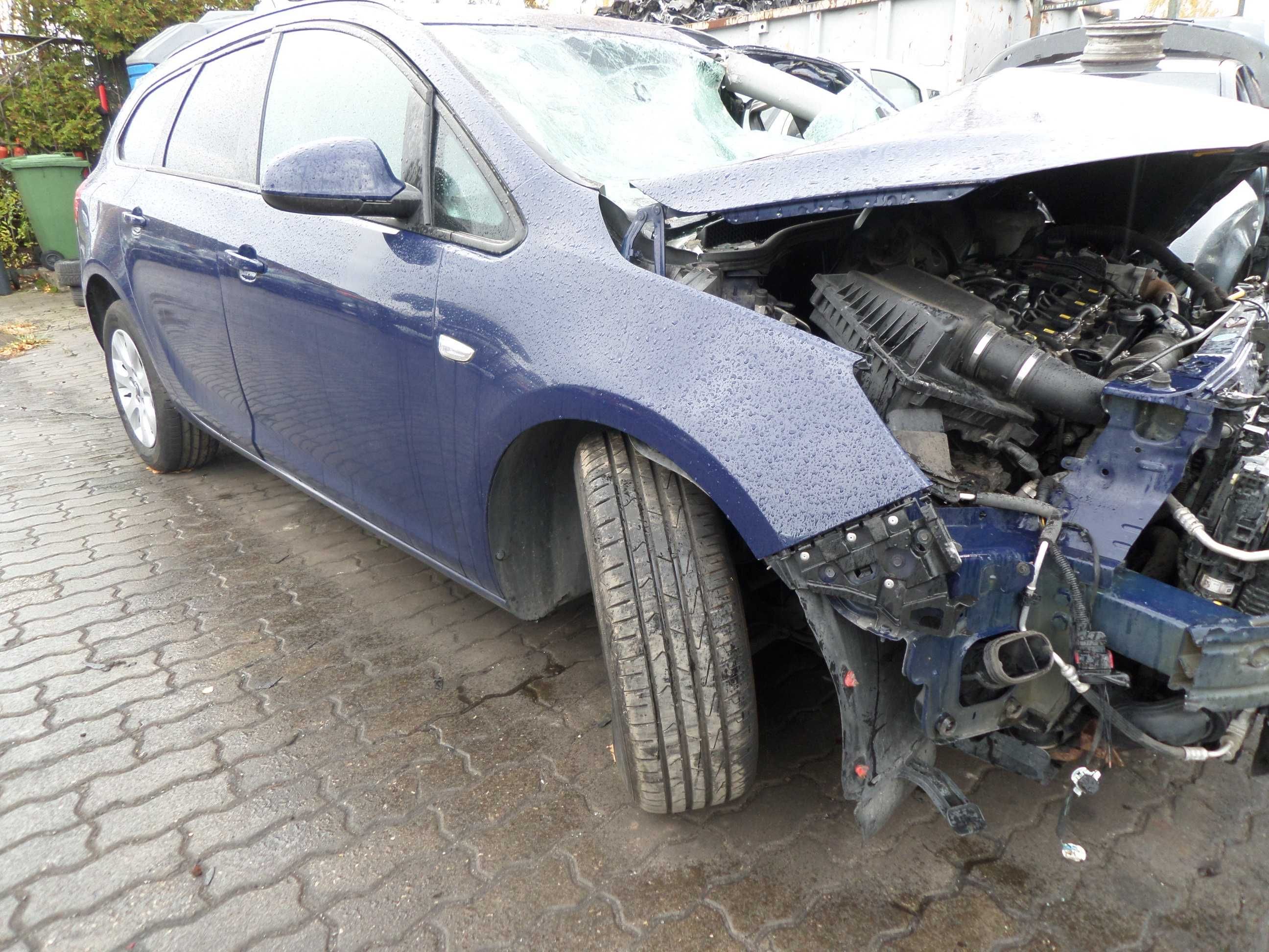 Opel Astra / 1.7 / 2014r. na części