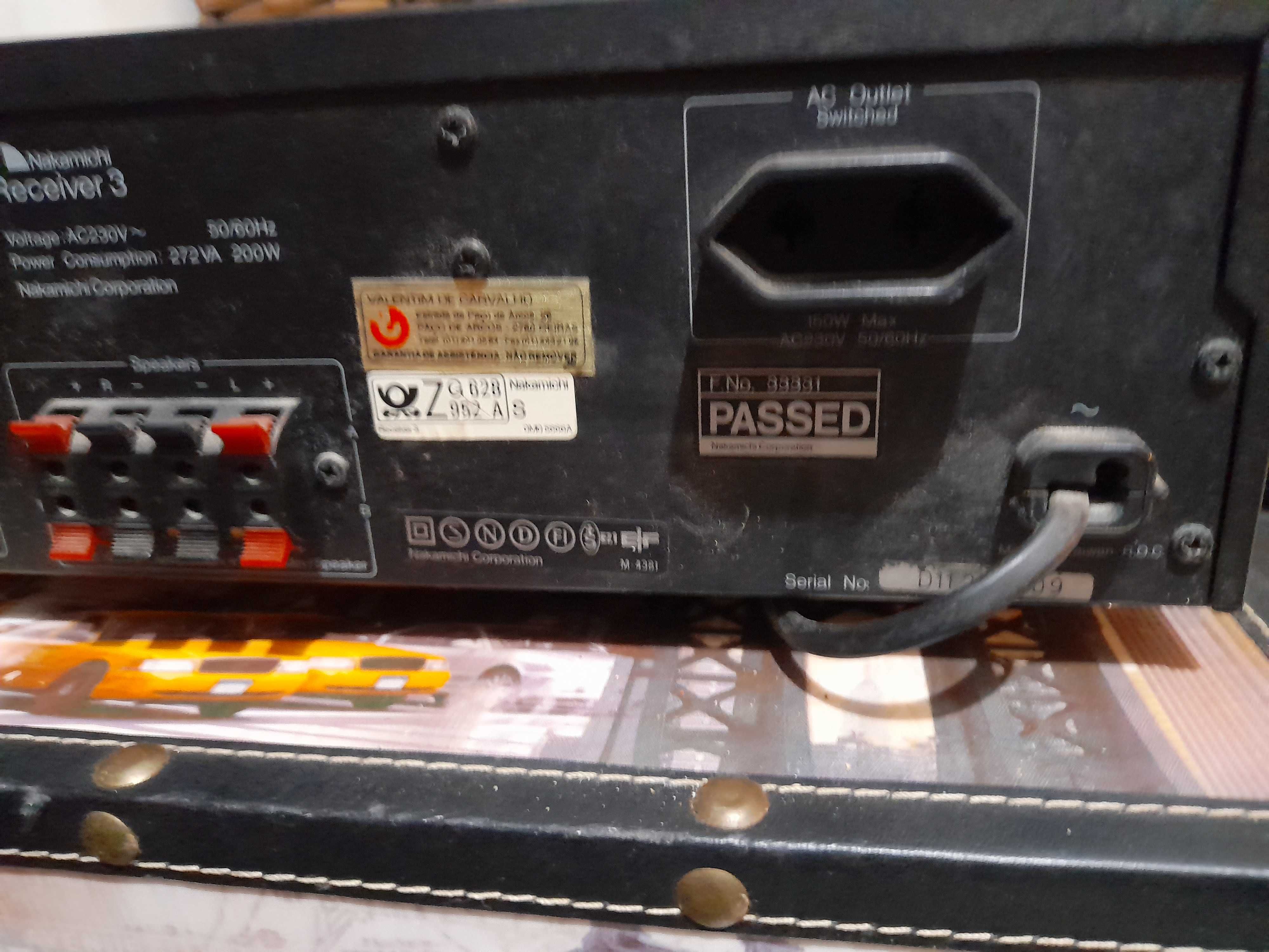 Amplificador NAKAmichi RECEIVER 3 usado, a funcionar e em bom estado.
