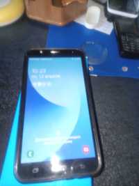 Продам телефон samsung j7