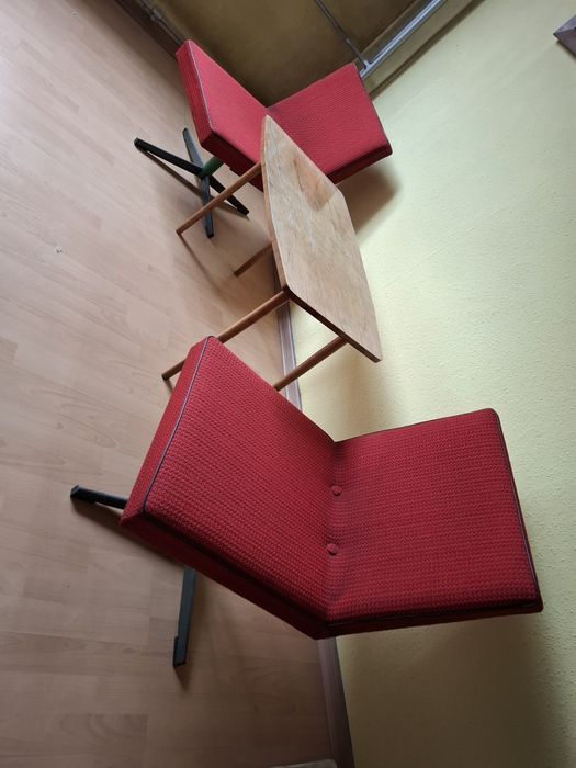 Sprzedam komplet Retro 2 Fotele I stolik