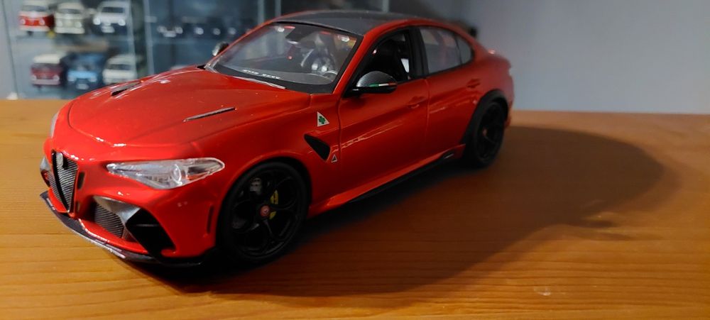 Model 1:18 Alfa Romeo GTAm Bburago