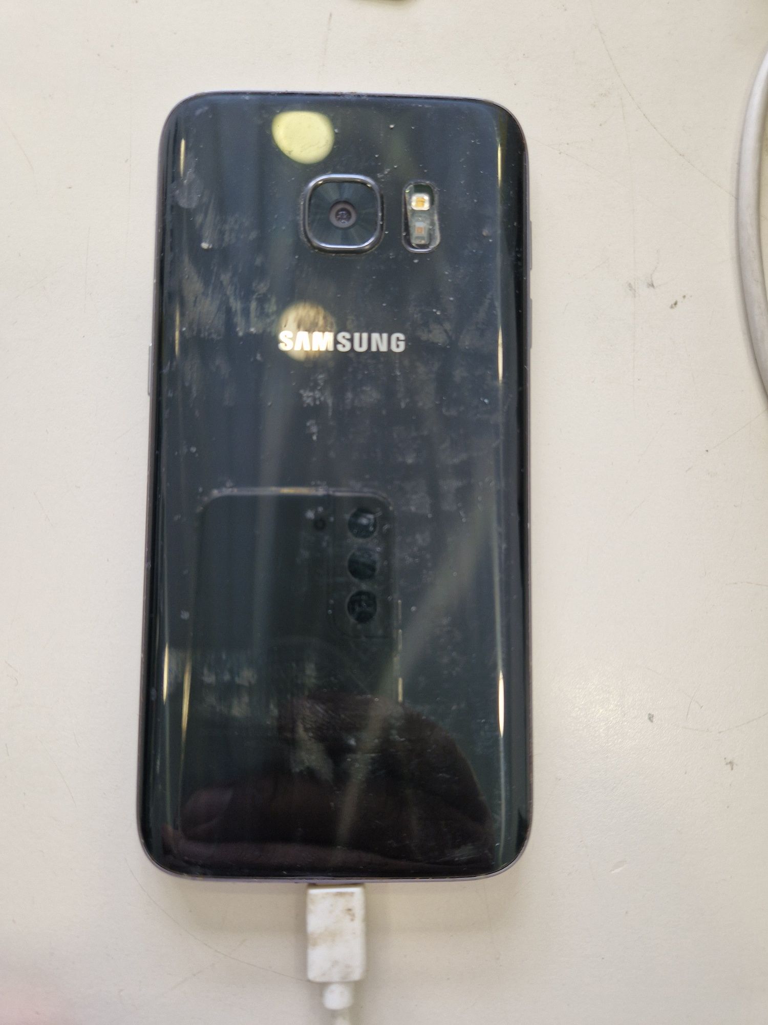 Samsung Galaxy S7 32gb sm-g930f