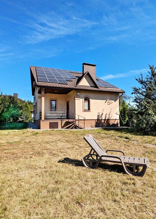 Затишний сімейний будинок з бонусами