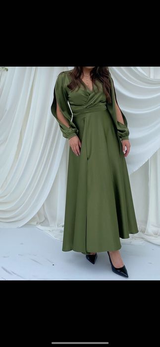 Вечірнє плаття оливкового кольору