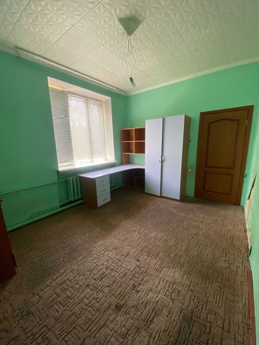 продам 2-х кімнатну квартиру на Червоной