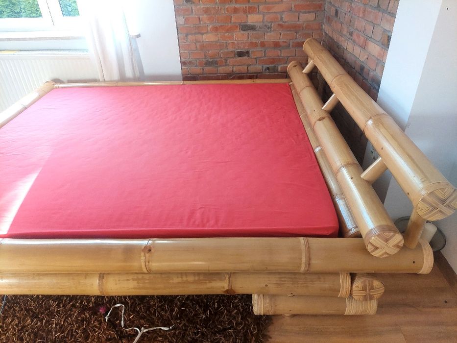 Łóżko tajskie bambusowe z nowym materacem