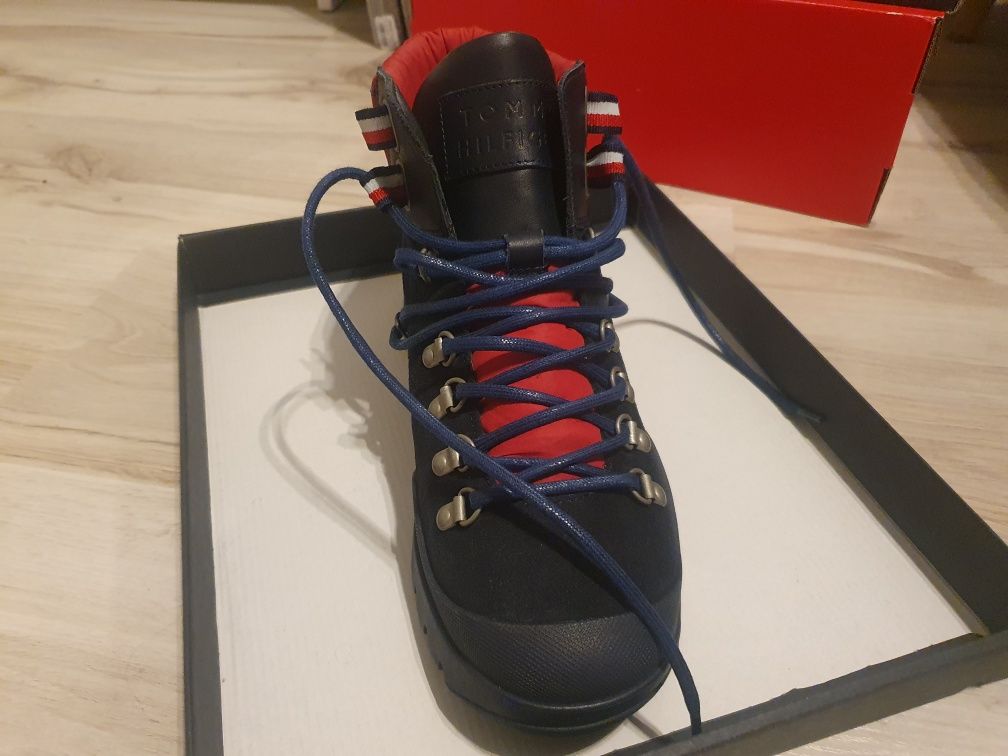 Buty zimowe Tommy Hilfiger Corporate Outdoor roz.42 Męskie