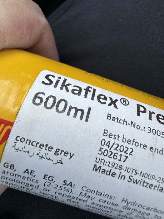 Silikon sikaflex betonowy szary