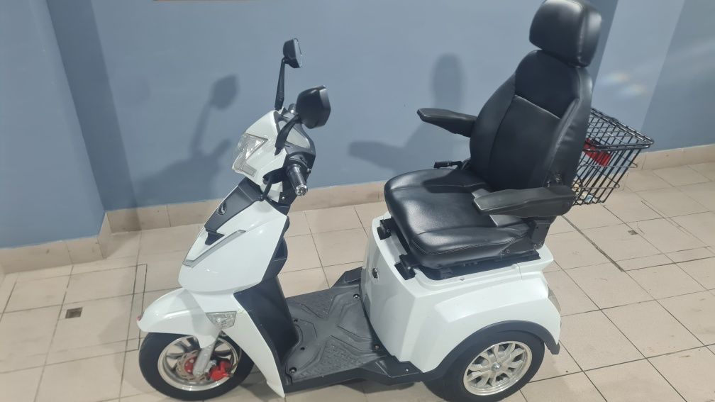 Scooter mobilidade reduzida