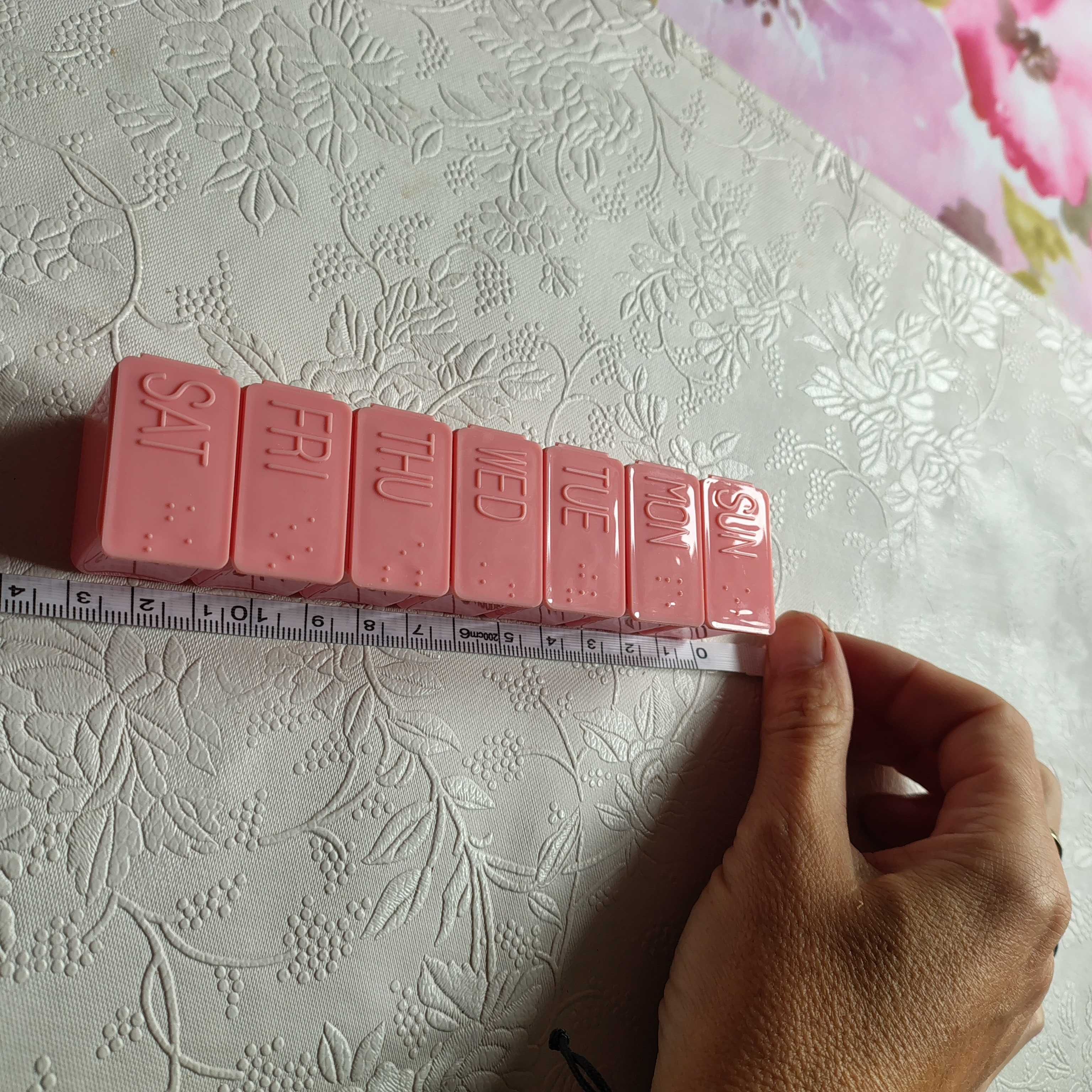 Pojemnik, organizer na leki tygodniowy