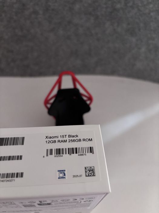 Troco/Vendo Xiaomi 15T 256GB Black Selado