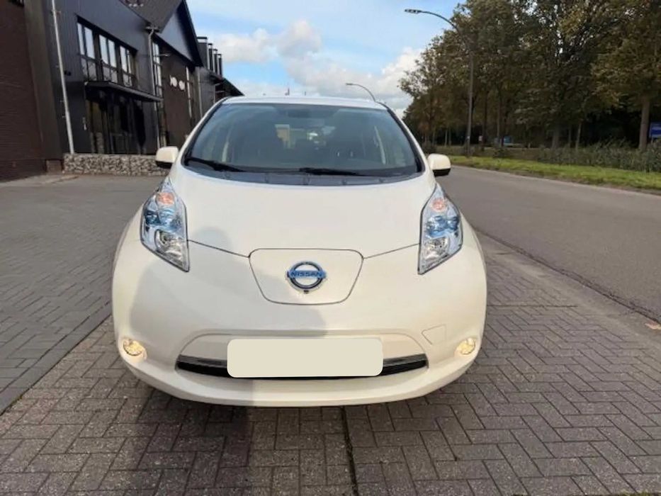 Nissan Leaf      2015