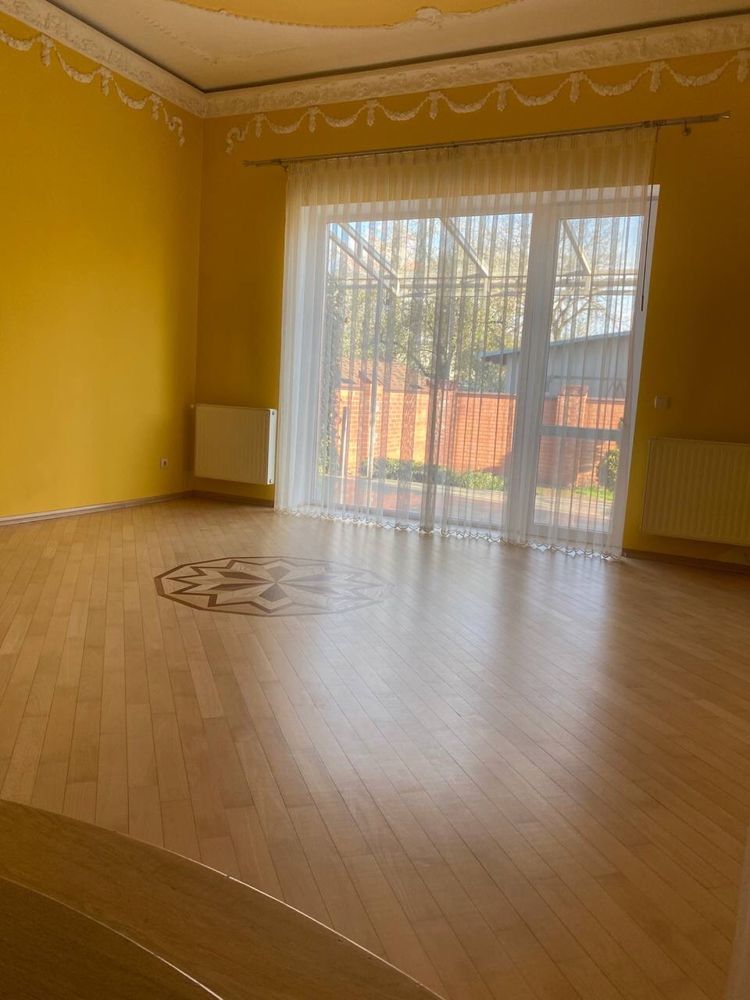 Продаж будинку у м. Львові, р-н Левандівка