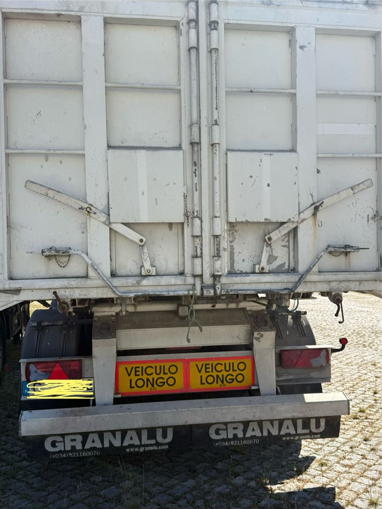 Semi reboque basculante