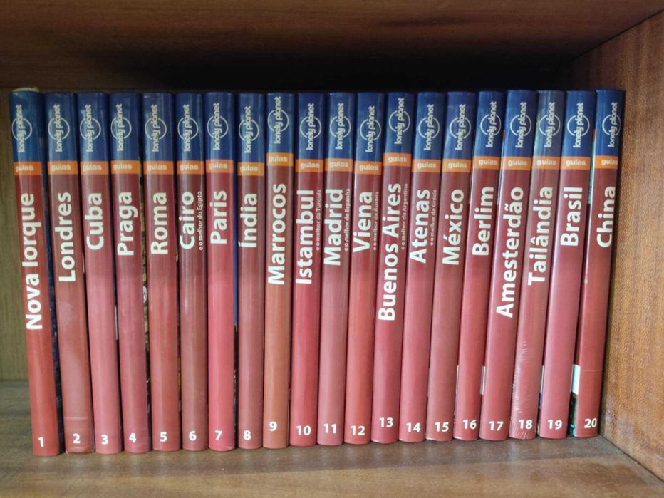 Livros/ guias de viagens Lonely Planet, edição portuguesa