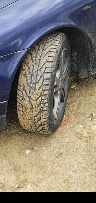 4 Opony Zimowe Riken Snow 235 45 R18 98V M+S Zima 7/8mm Bieżnika