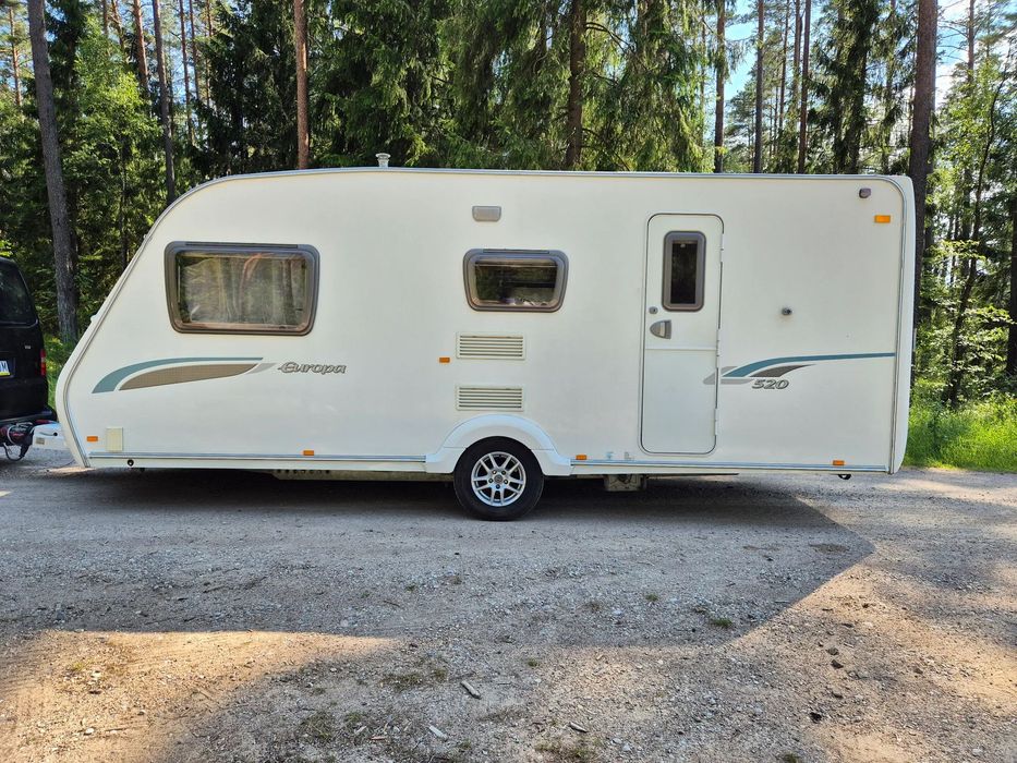 SWIFT STERLING EUROPA 520  2011r / IDEALNA /// 4-5 osób // WC // PRYSZNIC