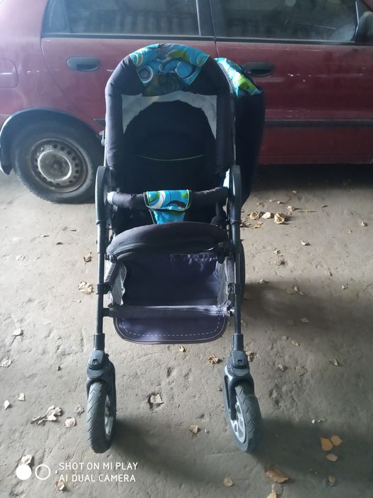 Коляска прогулочная