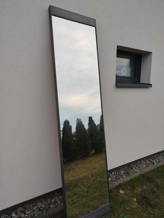 Sprzedam Lustro w metalowej obudowie p