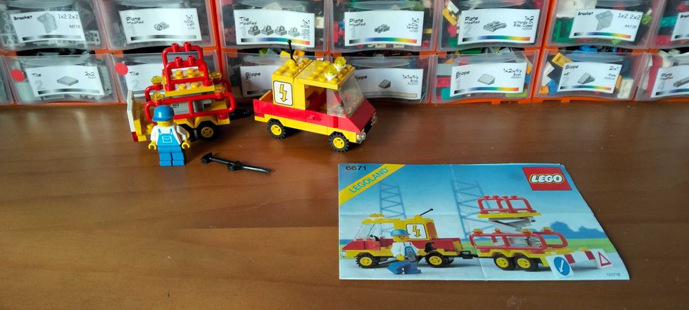Lego Town 6671 Utility Repair Lift