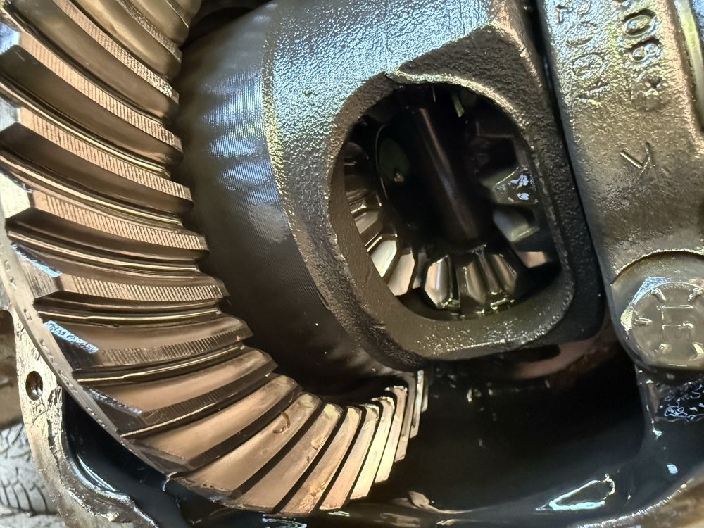 передній міст Jeep Cherokee WJ 4.0-4.7 Dana 41/11