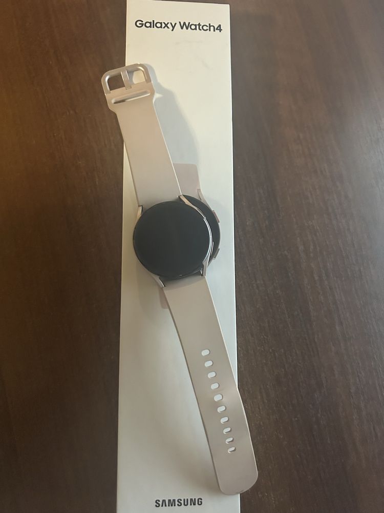 Смарт годинник Samsung Galaxy watch 4 40mm Gold