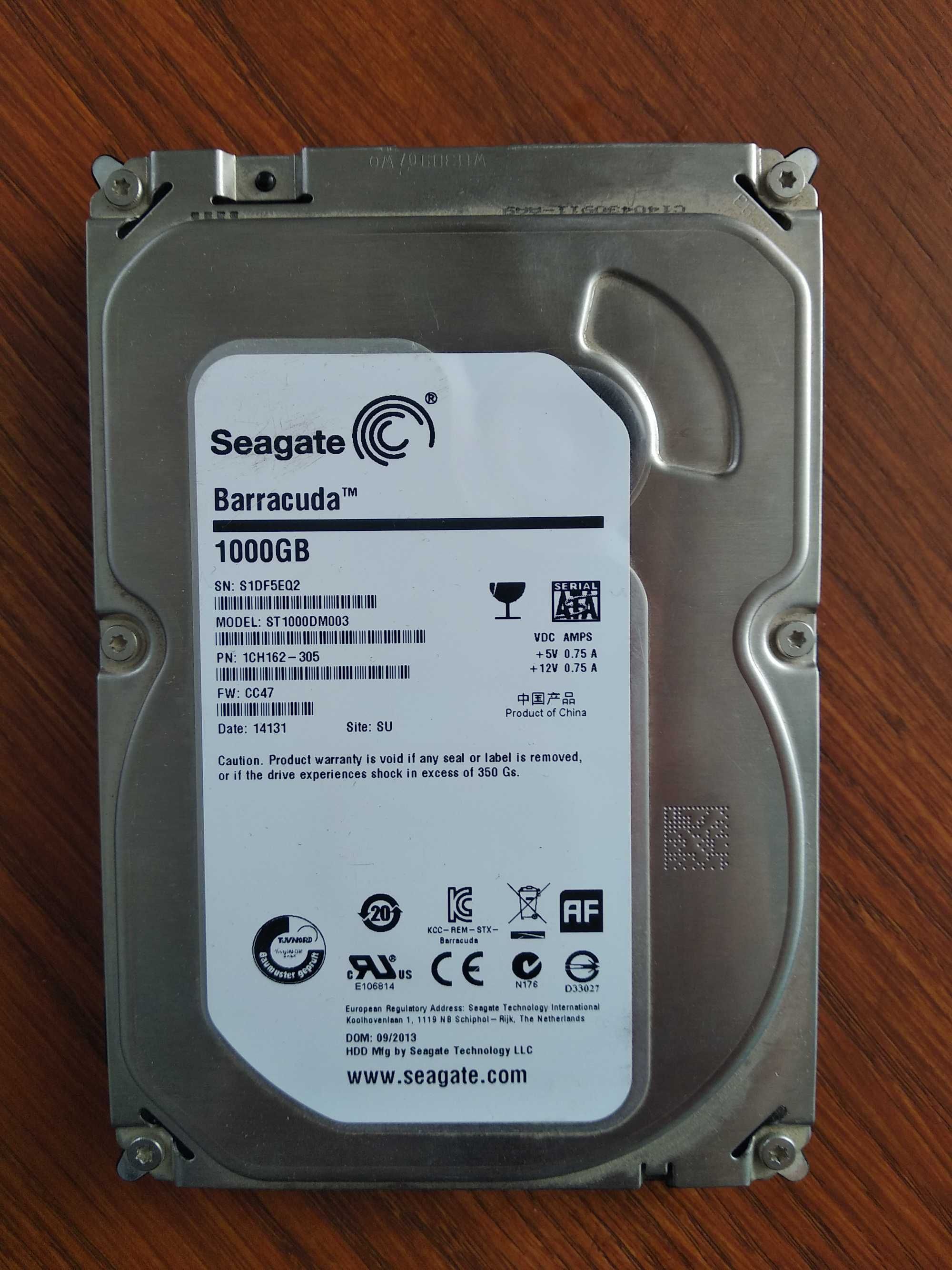 Жесткий диск Seagate Barracuda на 1000 GB состояние хорошее