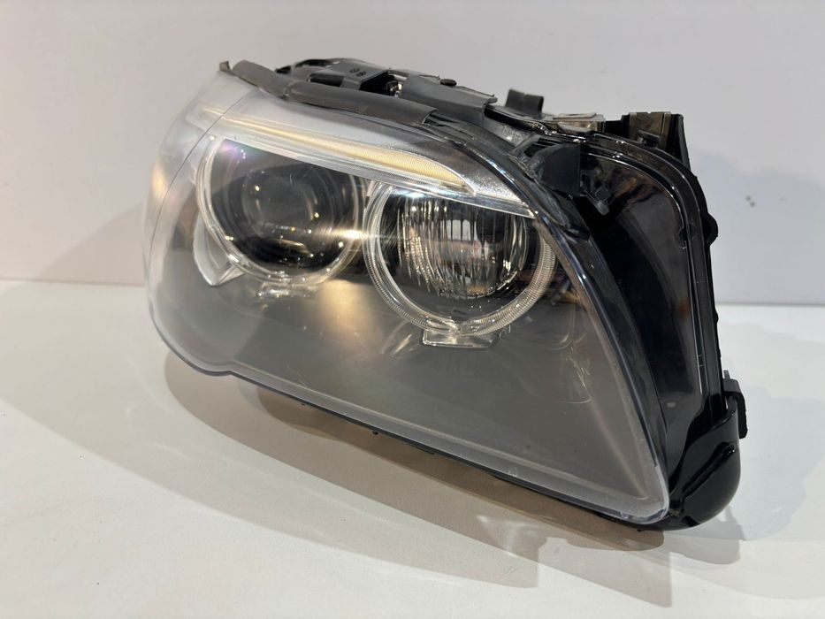 BMW 5 F10 F11 Lci lampa bi-xenon skr. L - 18111