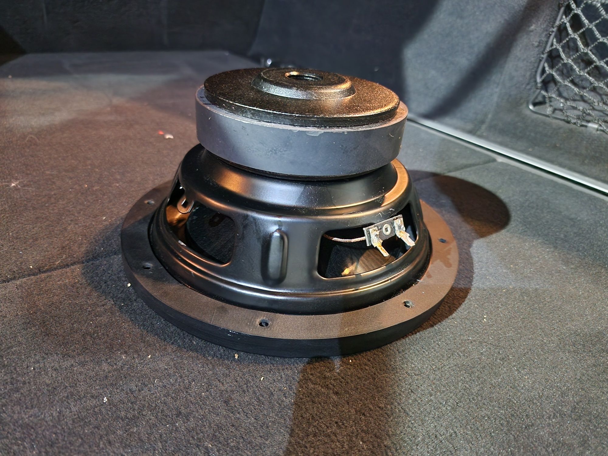Skrzynia basowa subwoofer tuba Głośnik 20 cm Hifonics Titan TS200R