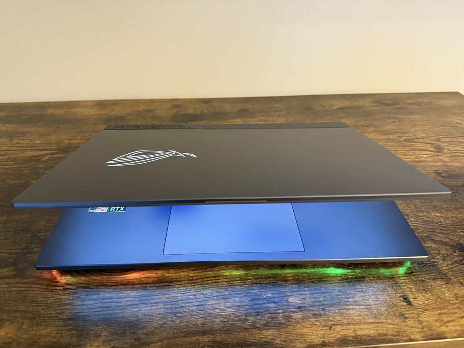 Laptop Asus Rog Strix g15rm G15 R7-6800H/16GB/1TB/W11 RTX3060, 165Hz