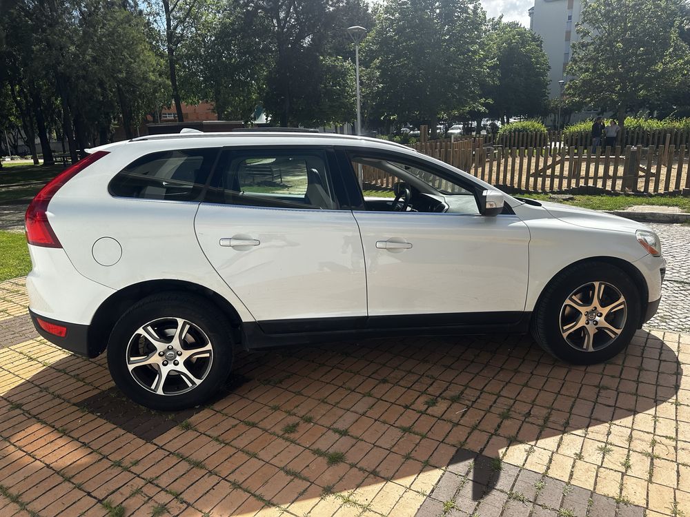 Volvo XC60 aceito retomas