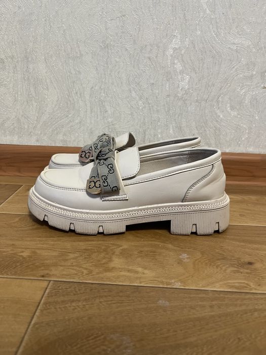 Жіночі лофери