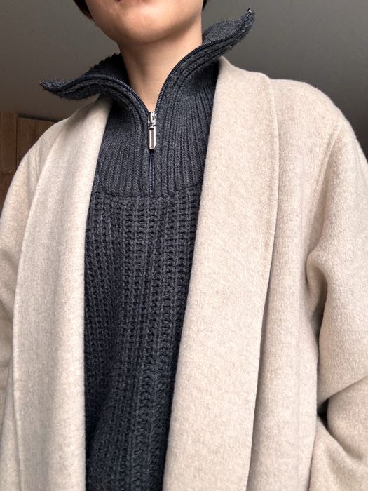 Пальто шерстяне massimo dutti