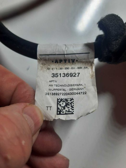 Продам зарядное устройство Mersedes