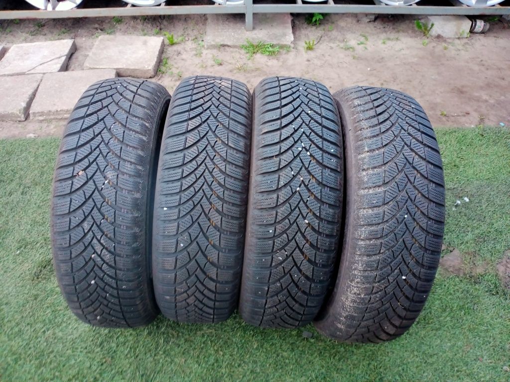 Z020 opony zimowe semperit speed grip5 185/65R15 T