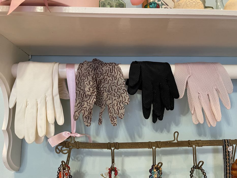 Перчатки та комірці