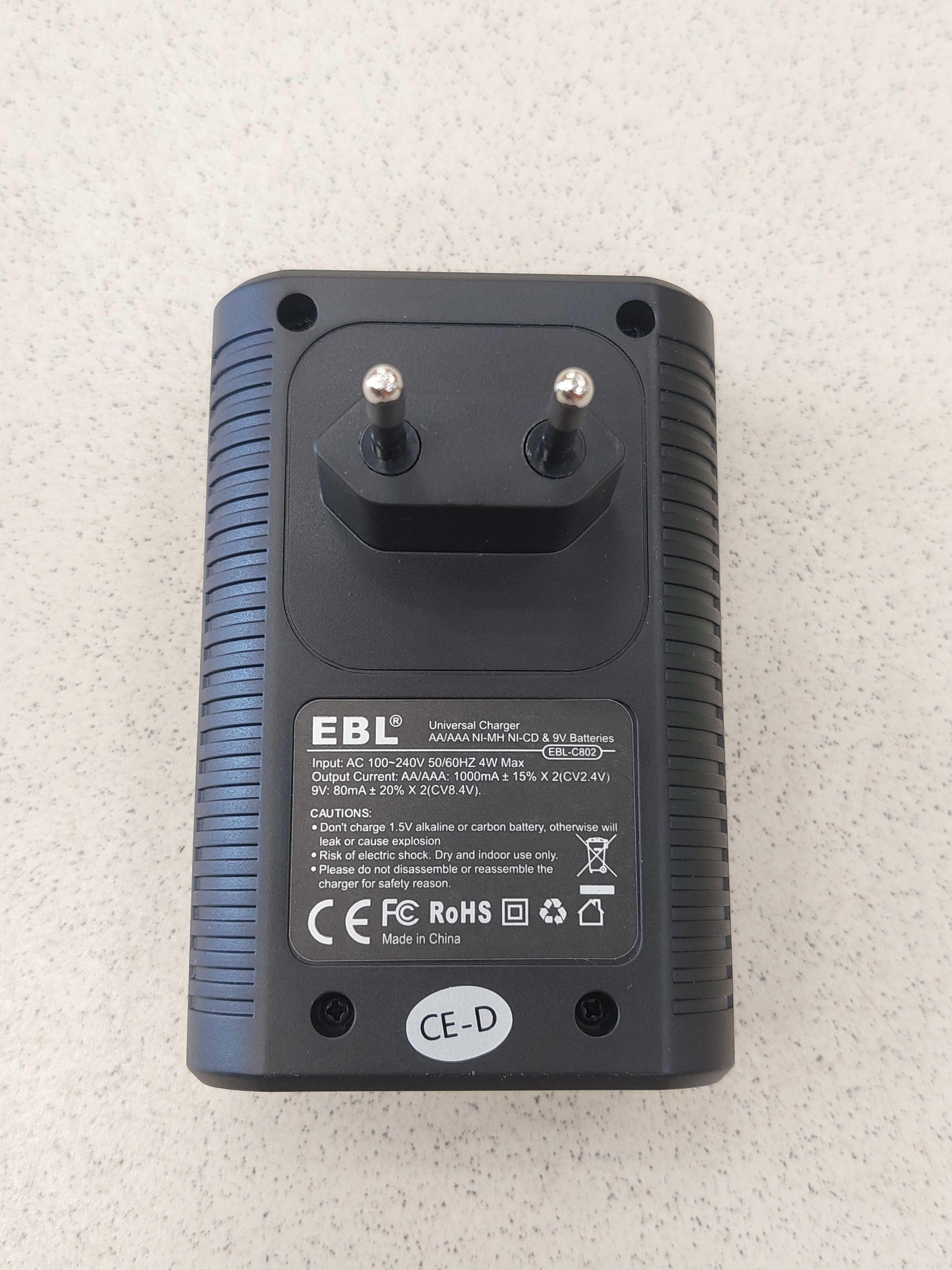 Ładowarka do akumulatorów 4x AA AAA 2x 9V EBL-C802