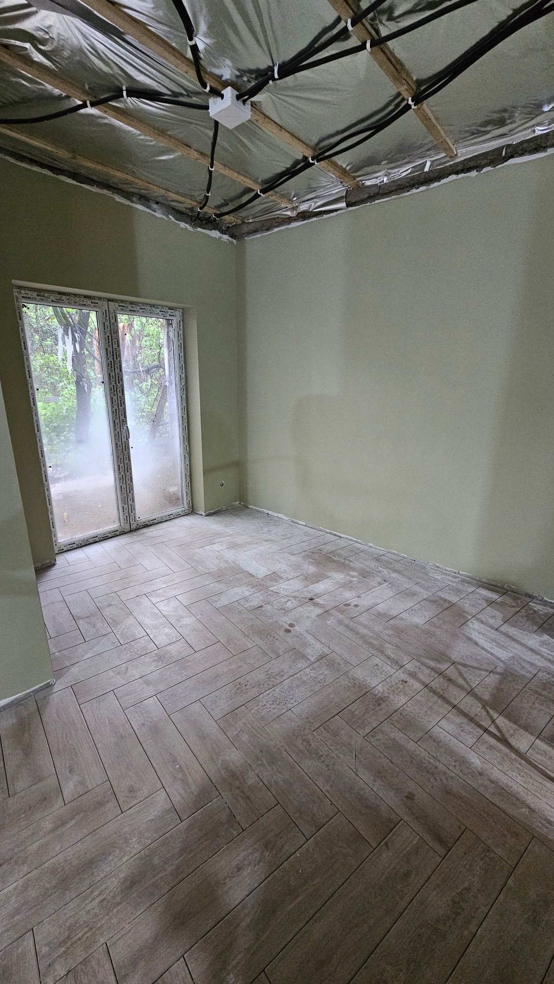 Продаж 2поверхового будинку з терасою ,ділянкою на 3 сот,115кв м 3 кім