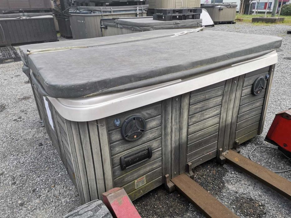 Jacuzzi Używane elektryczne sprawne Balia wodna Transport Wanna Hydro