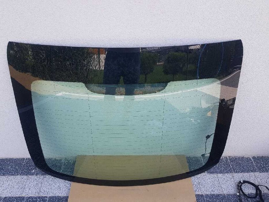 BMW 3 GT F34 (2013-) заднє тильне скло  SEKURIT