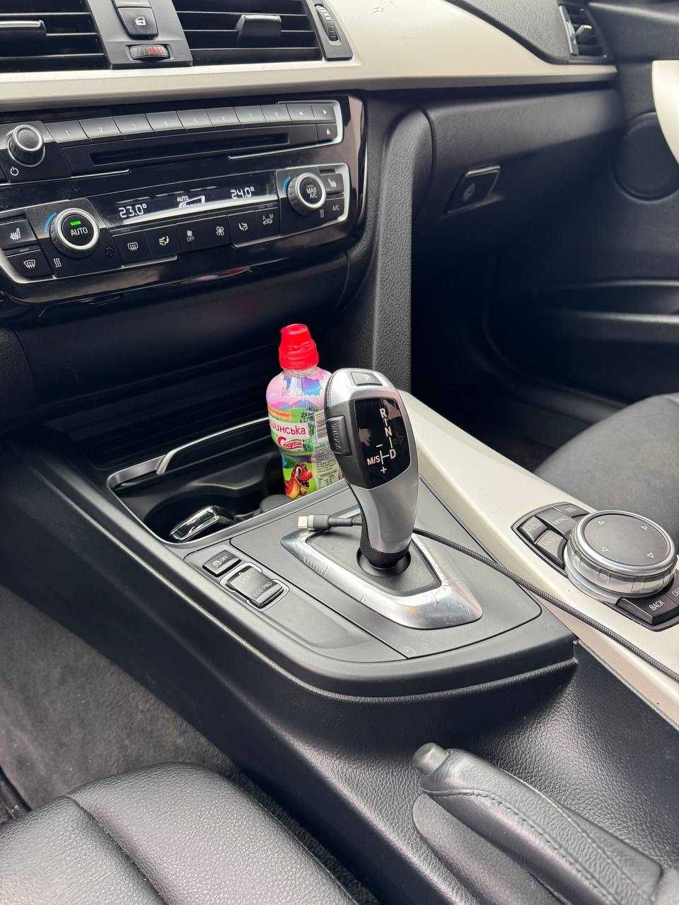 BMW F30 320 XDRIVE 2015 року