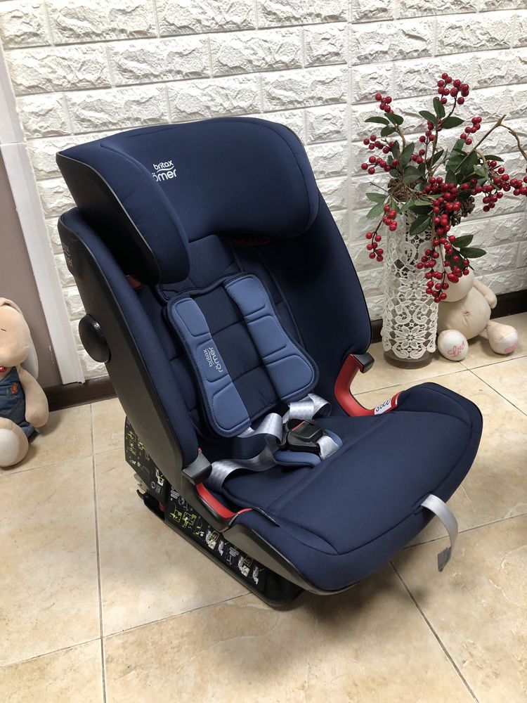 Автокрісло Britax Romer ADVANSAFIX IV R Група 1/2/3 (9-36кг) брітакс