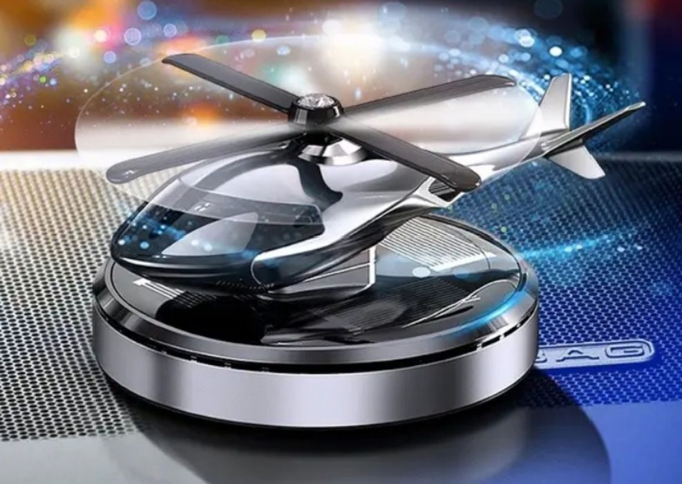 Ароматизатор у авто вертоліт