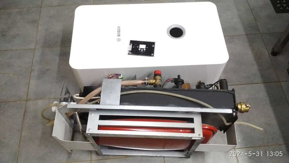 ПРОДАМ  БУ-Електро-котел BOSCH Tronic Heat 3500 24кВт